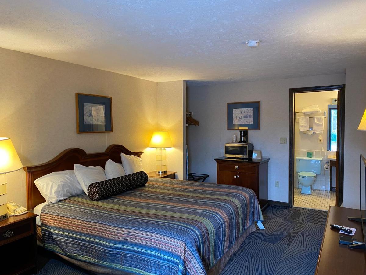 Economy Lodge Sturbridge Exterior foto