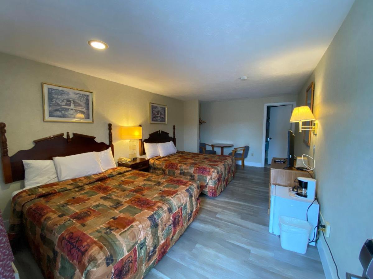 Economy Lodge Sturbridge Exterior foto