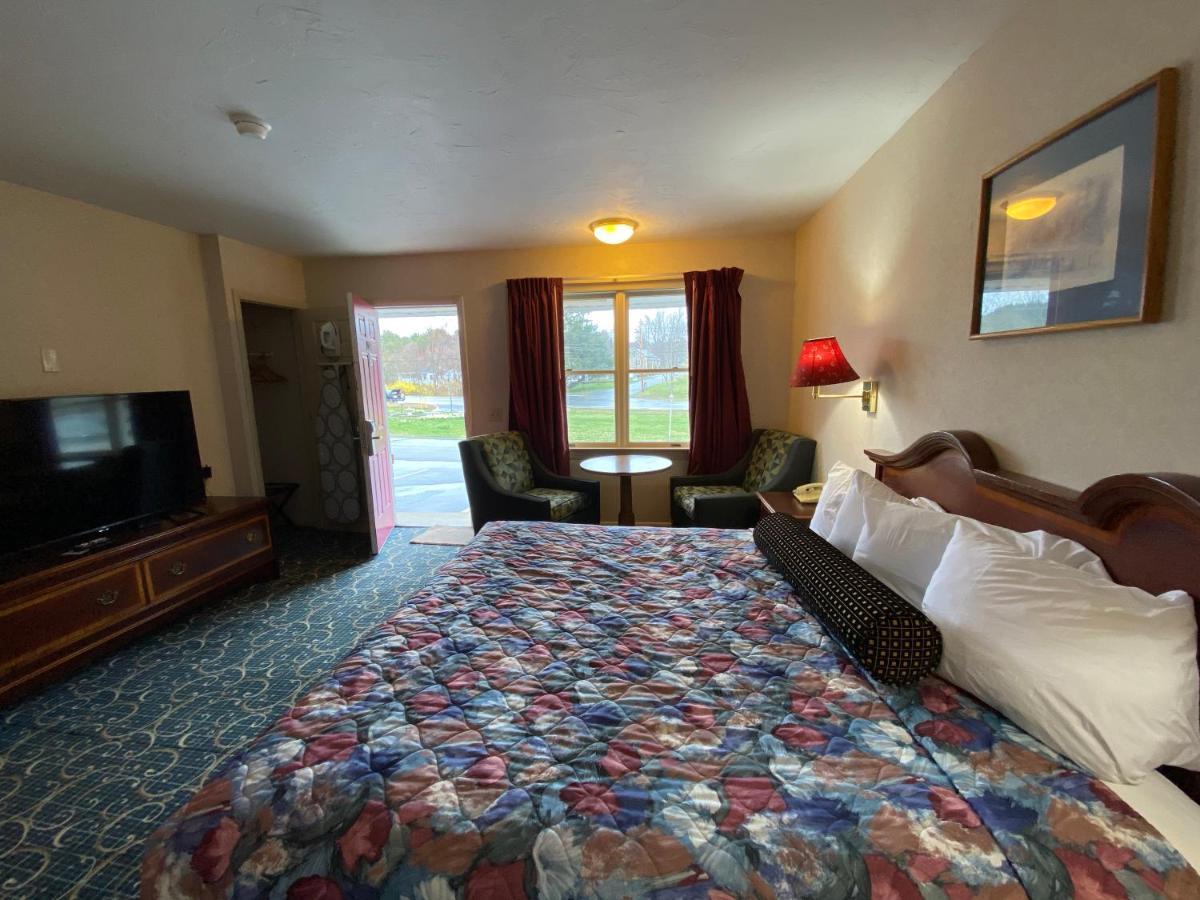 Economy Lodge Sturbridge Exterior foto