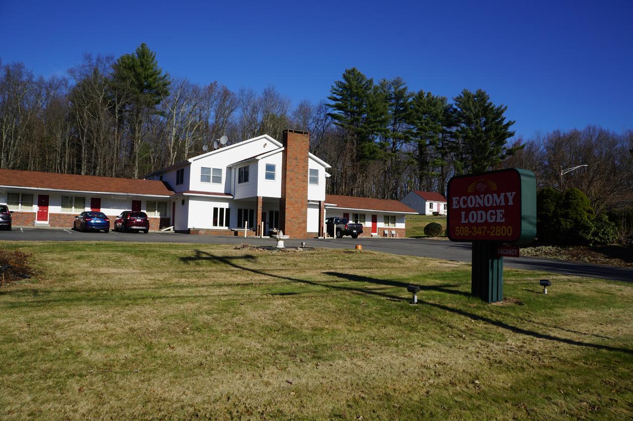 Economy Lodge Sturbridge Exterior foto